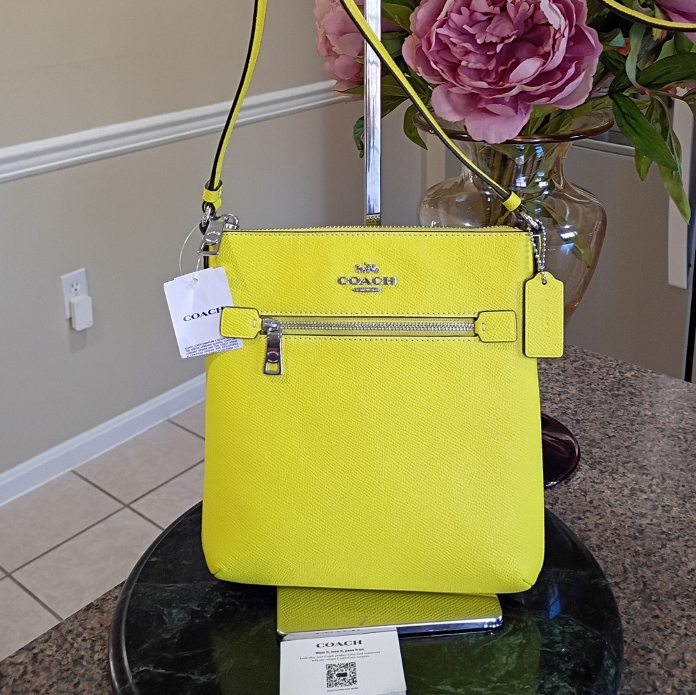 NWT COACH Mini Rowan crossbody purse
